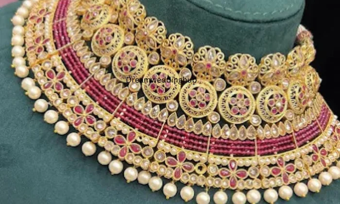 Hanshika  jewellery store